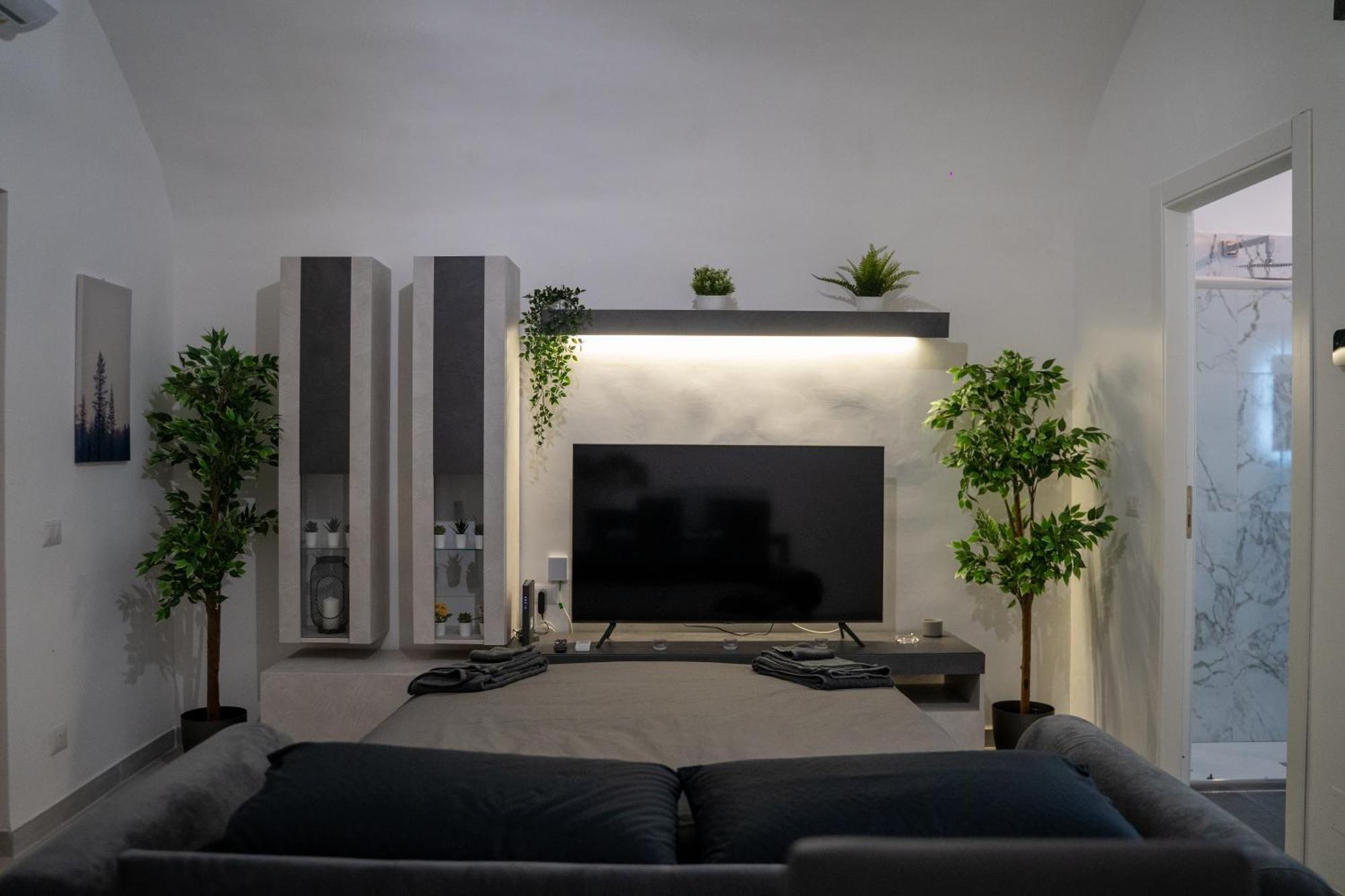 Dietro Al Plebiscito Luxury Suite Naples Exterior photo